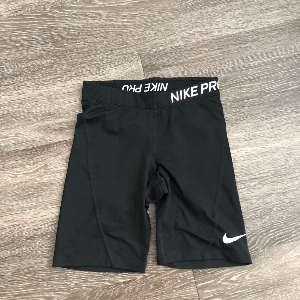 Nike pro shorts - Picture 1 of 4